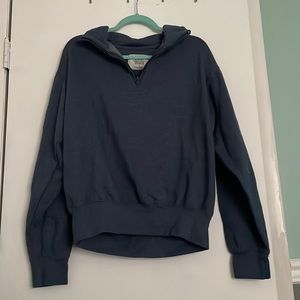 Thick sweatshirt with 1/4 zip up front and collar. Only worn a few times.